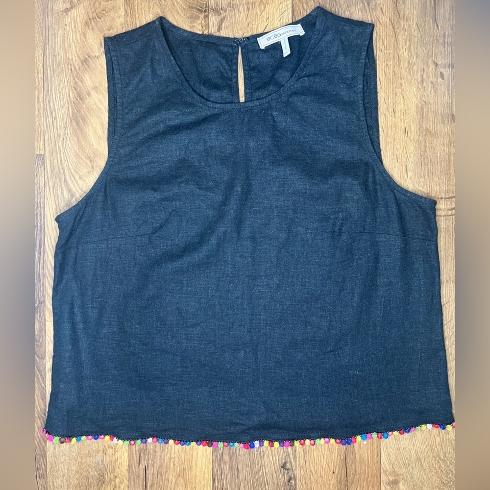 BCBGeneration Black Linen Blend Pompom Trim
Sleeveless Top size M - Picture 4 of 6